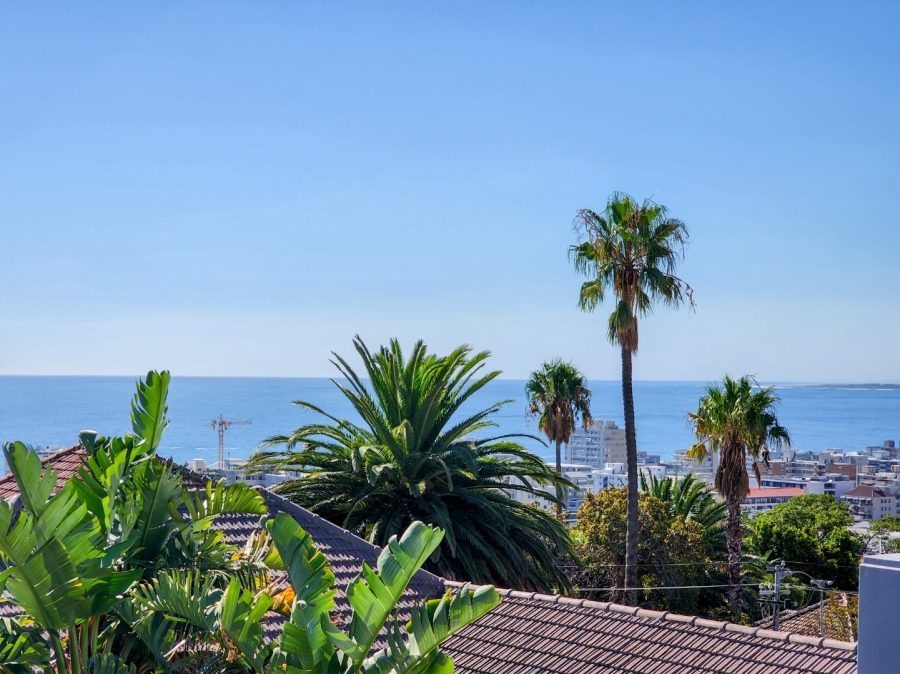 5 Bedroom Property for Sale in Fresnaye Western Cape